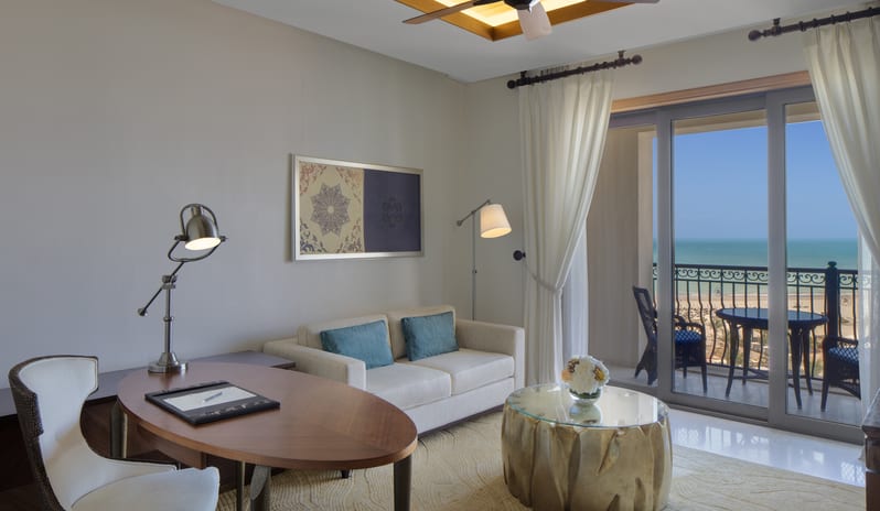 middle-east-holidays-abu-dhabi-st-regis-saadiyat-island-resort-hotel-astor-suite-living-area